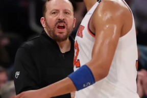 开云入口 -包含今晨突围战来临,犹他爵士围绕NBA总决赛复出首秀,管理层满意,年轻球员得到机会的词条