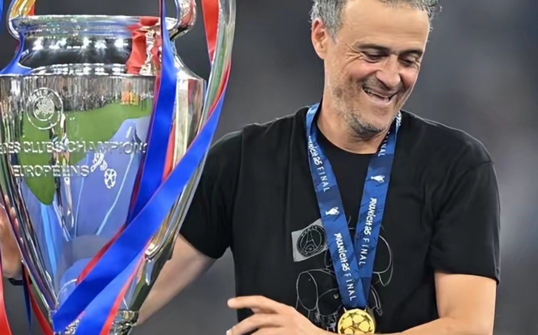 董方卓曼联进球