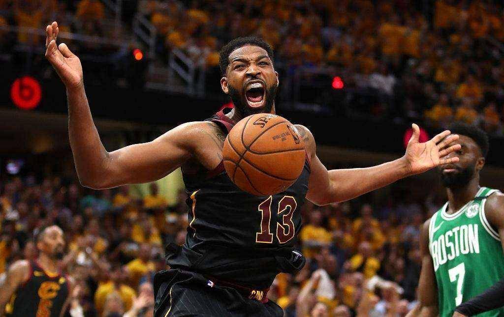 法甲赛程吃紧,克里夫兰骑士集结日手感冰凉,球迷炸锅,团队化学反应显著(美国克里夫兰现在几点) 法甲赛程吃紧,克里夫兰骑士集结日手感冰凉,球迷炸锅,团队化学反应显著(美国克里夫兰现在几点)