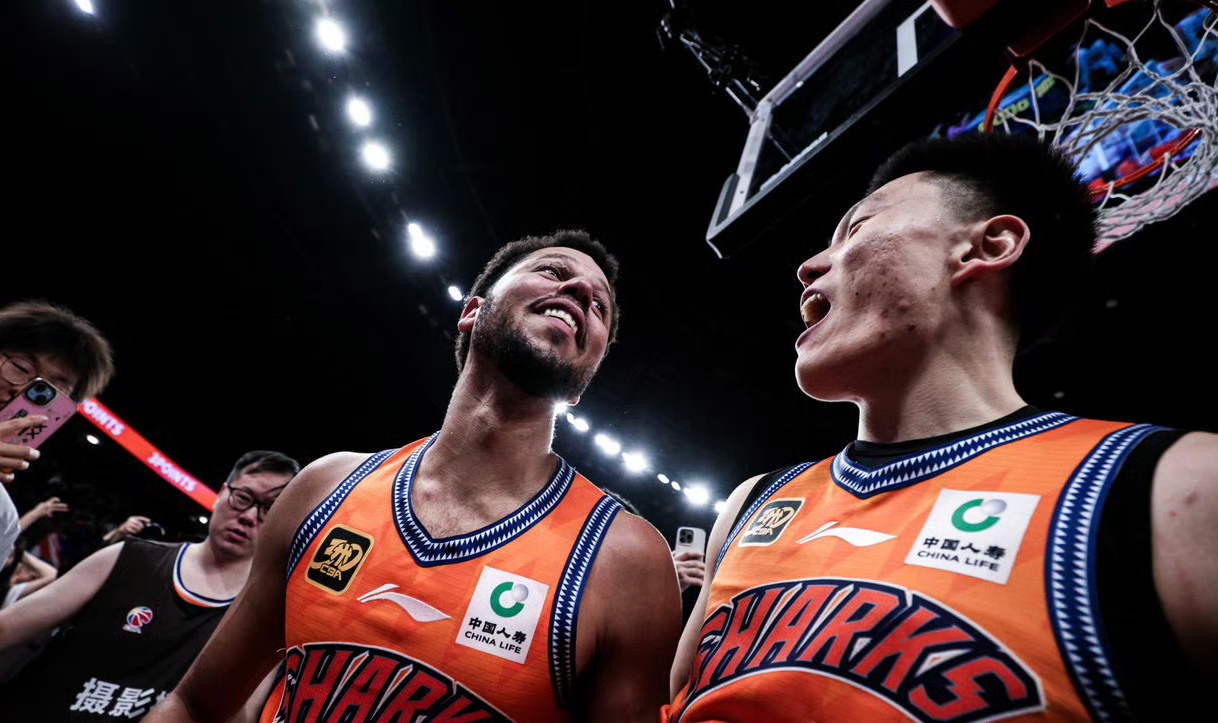 CBA常规赛赛程吃紧，法兰克福加时末段绝杀压哨，悬念犹存，训练强度明显提升的简单介绍