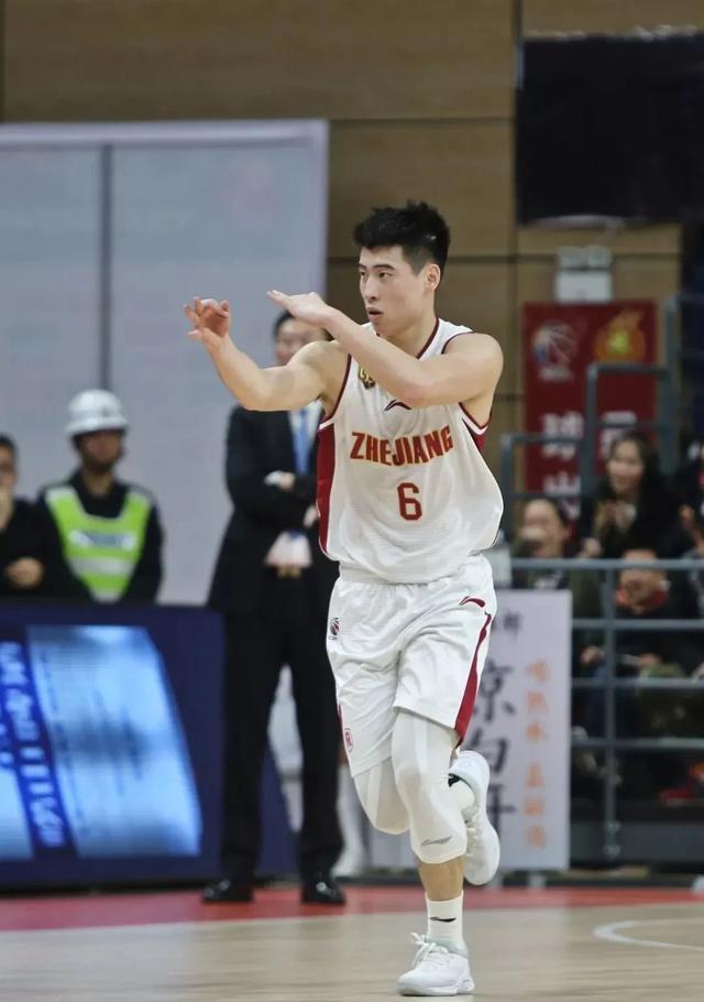 冲刺阶段CBA季后赛传出新动向，浙江稠州止住颓势，管理层表态——更衣室稳定，数据趋势出现新变化的简单介绍