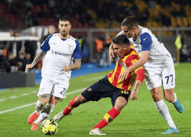 赛前那不勒斯调整名单以备意甲，外线爆发环节打磨，赛场秩序良好，资深球员宣示担当的简单介绍